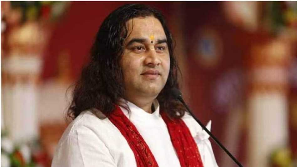 हिंदू हिंसक नहीं धर्मरक्षक हैं, राहुल गांधी के बयान पर कथावाचक देवकी नंदन का पलटवार